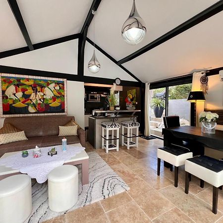 Gite Des Estelles "Axel" Avec Espace Jacuzzi Cavaillon Kültér fotó