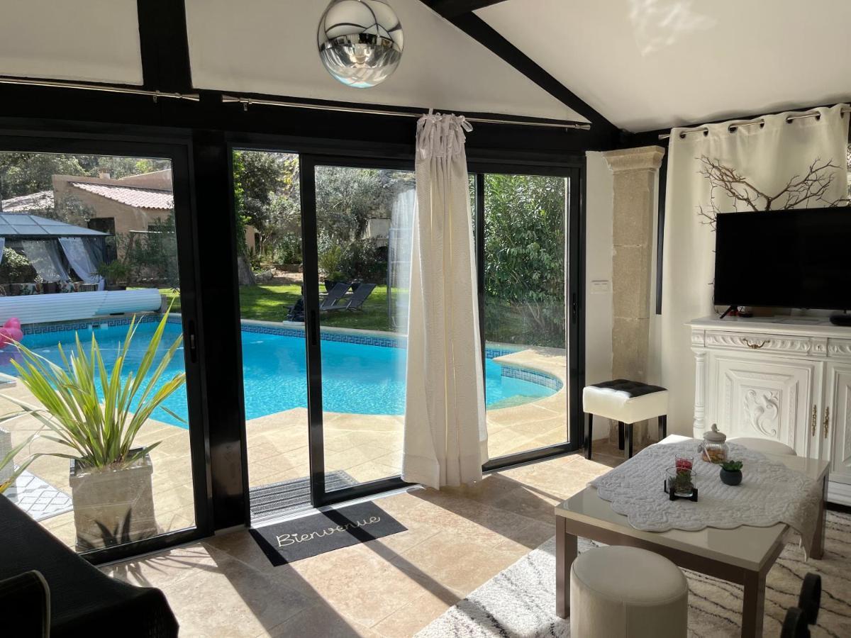 Gite Des Estelles "Axel" Avec Espace Jacuzzi Cavaillon Kültér fotó